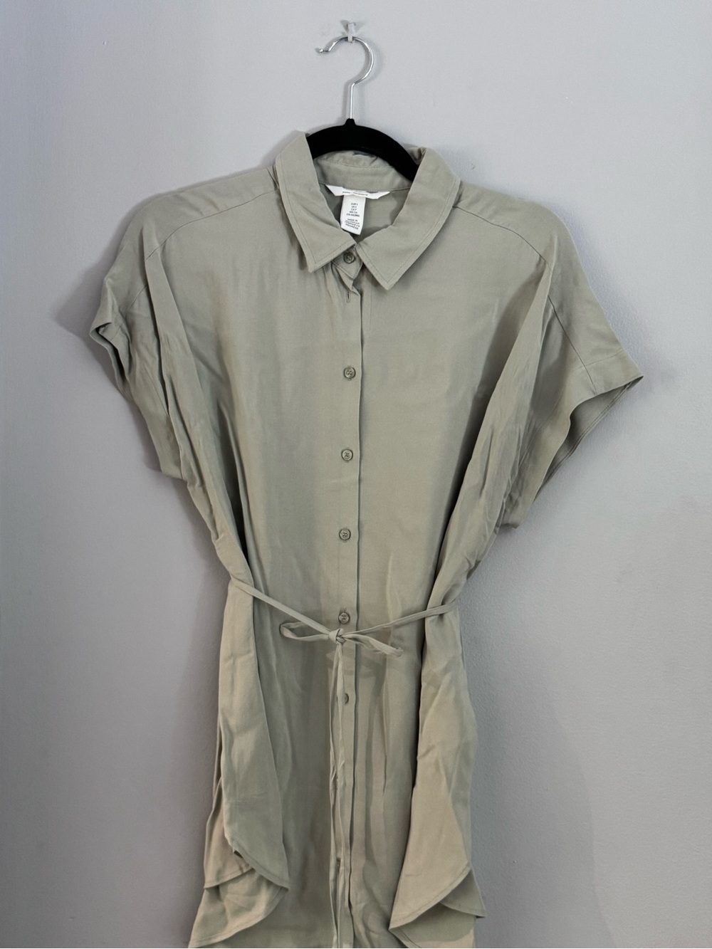 H&M Sage Green Button-Up Tie-Waist Blouse
